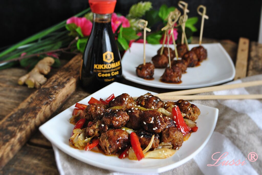 сечуански сос Kikkoman кюфтенца