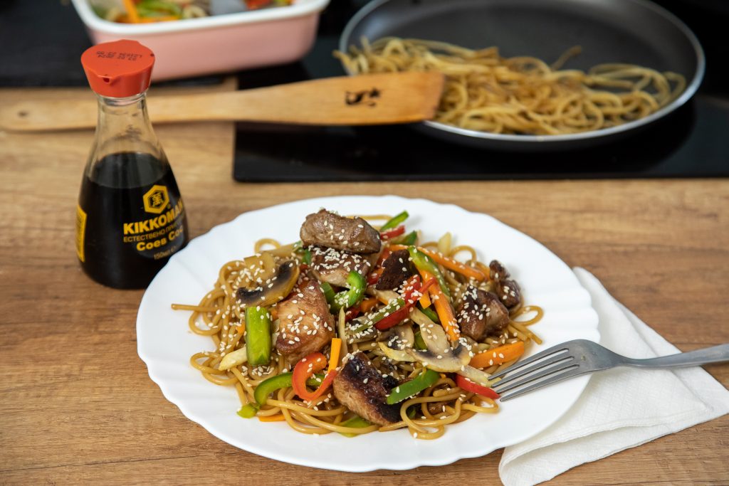 спагети зеленчуци